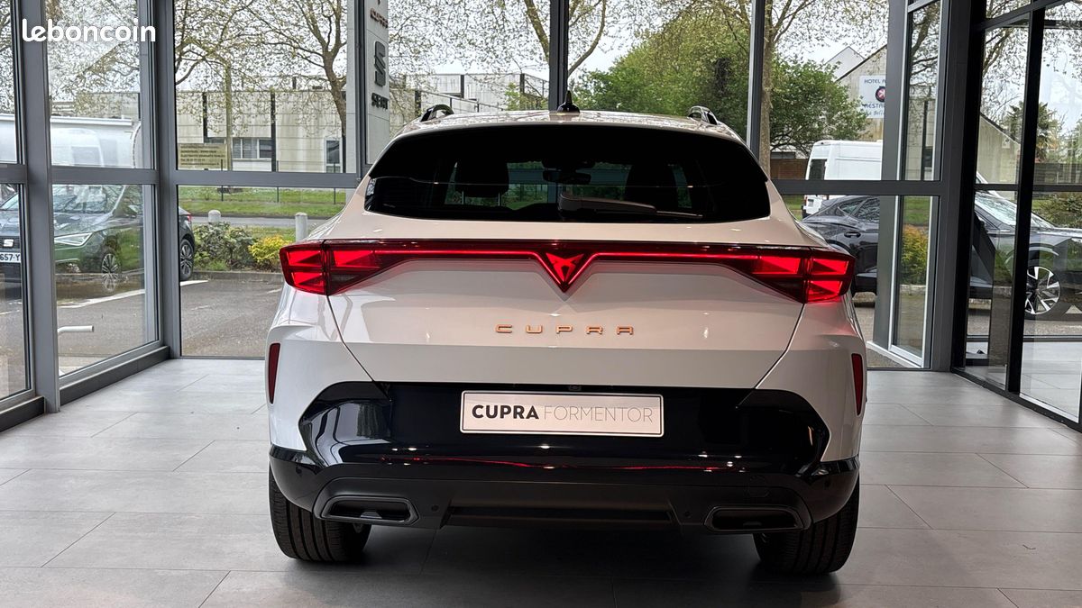 CUPRA Formentor 1.5 eTSI Hybrid 150 ch DSG7 V (image 4)