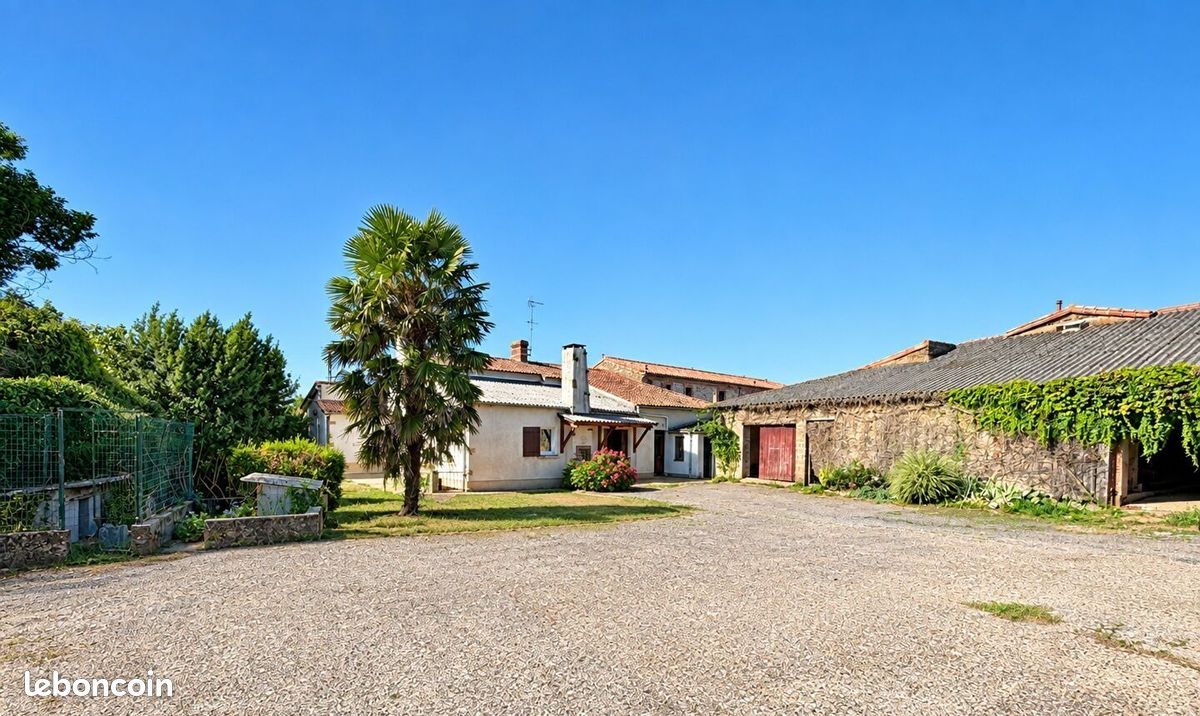 Maison 8 pièces 183 m² · à Beaupréau-en-Mauges · 183 m² · 210 990 €