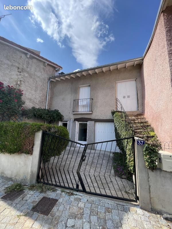 Maison 3 pièces 81 m² · à Vals-près-le-Puy · 81 m² · 680 €/mois