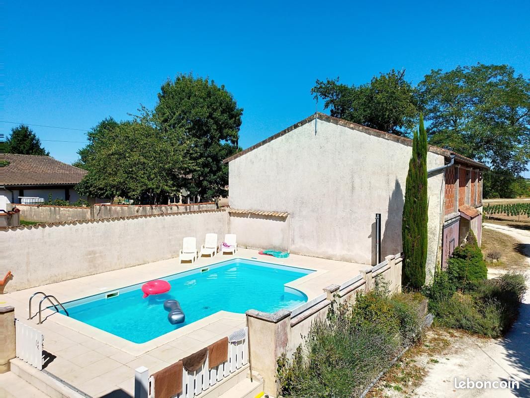 Maison 4 pièces 130 m² · à Val-de-Livenne · 130 m² · 45 000 €