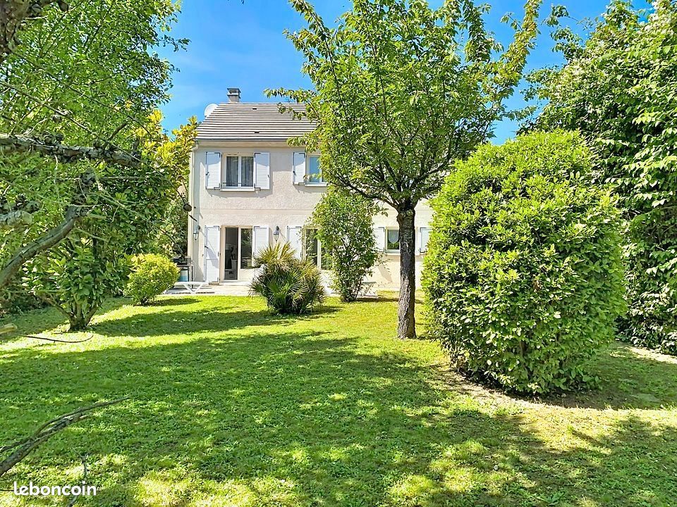 Maison 5 pièces 139 m² · à Boussy-Saint-Antoine · 139 m² · 469 000 €