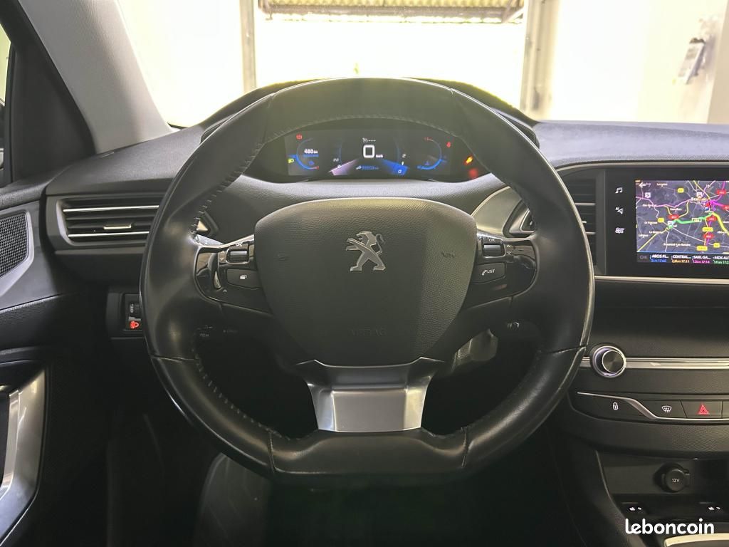 PEUGEOT 308 SW 1.5 BlueHDi - 130 Active Pack ( Camera - Siège chauffants ) (image 9)