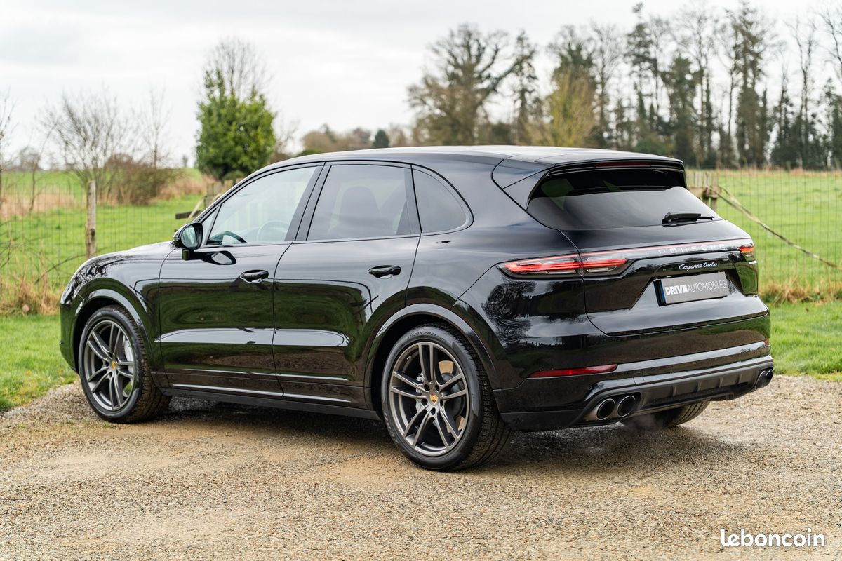 Porsche Cayenne Turbo - Origine France / PDLS+ / Toit pano / Camera 360 / Pack Chrono (image 2)