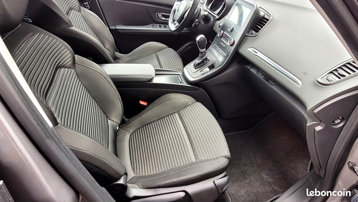 Renault Scénic IV dCi 120 EDC Business (image 7)
