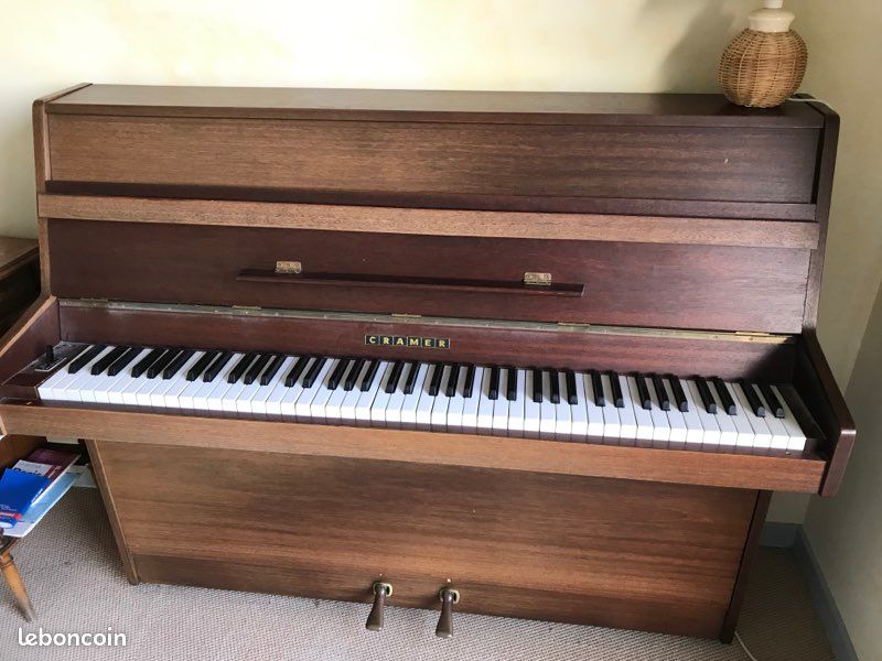 Piano droit CRAMER (image 2)