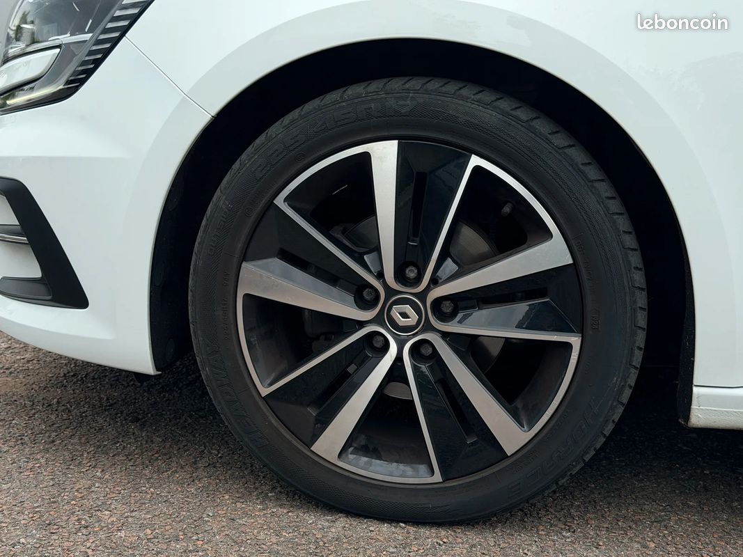 Renault MEGANE IV 1,5 DCI / SUIVIE ET ENTRETENUE / (image 31)