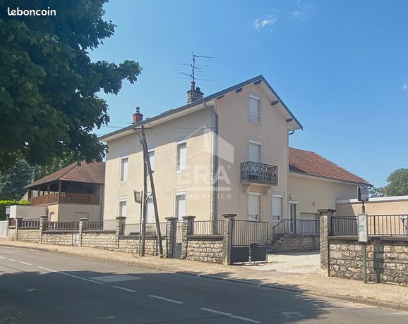 Maison 6 pièces 156 m²