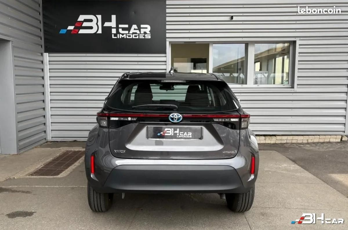Toyota Yaris CROSS 116H HYBRID DYNAMIC MY22 CAMERA DE RECUL (image 7)