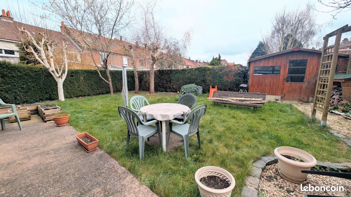 Maison 6 pièces 127 m² · à Lesquin · 127 m² · 388 000 €