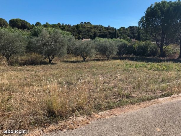 Terrain 337 m² Montagnac