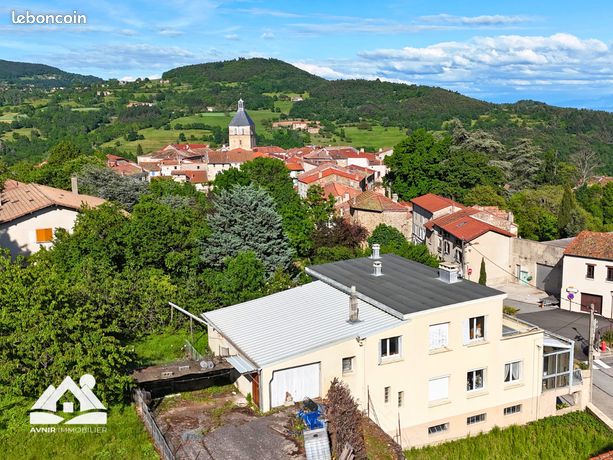 Maison 8 pièces 161 m²