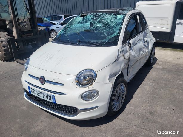 Fiat500hybridedolceVitaaccidentée