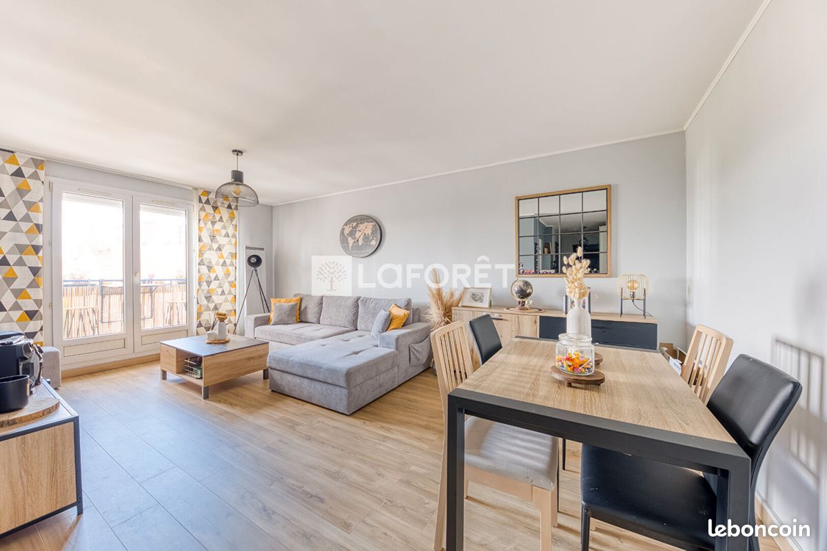 Appartement 3 pièces 70 m² · à Pontault-Combault · 70 m² · 238 000 €