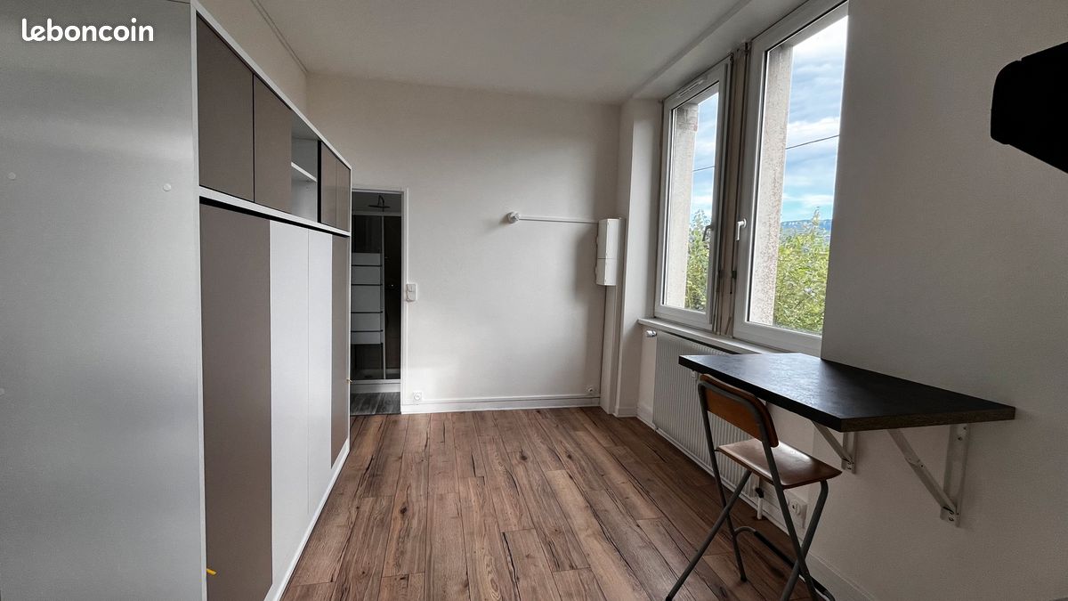 Appartement 1 pièce 15 m² · à Port-Lesney · 15 m² · 365 €