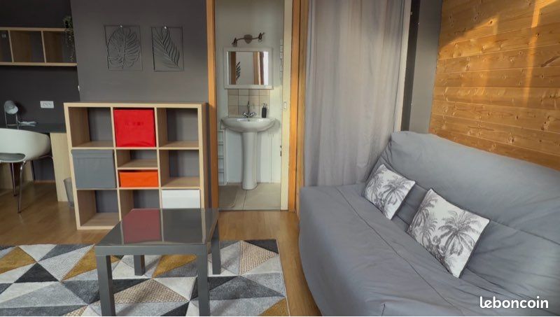 Appartement 1 pièce 20 m² · à Écully · 20 m² · 690 €