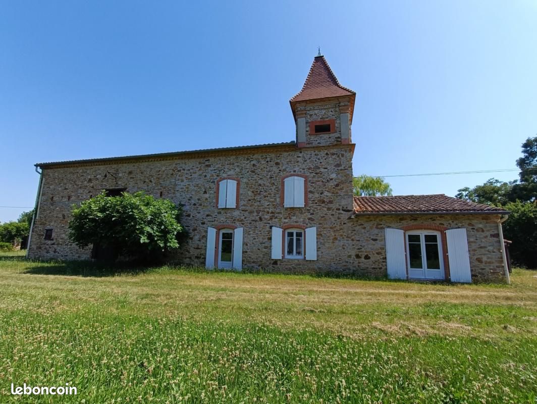 Maison 4 pièces 148 m² · à Revel · 148 m² · 890 €/mois