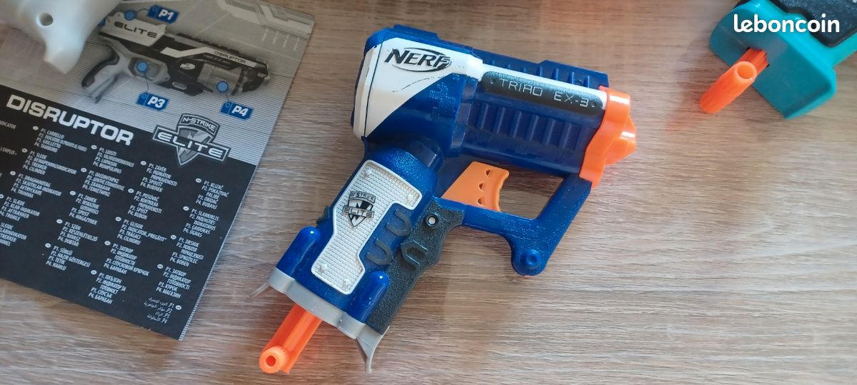 Lot pistolets+ cible NERF (image 4)