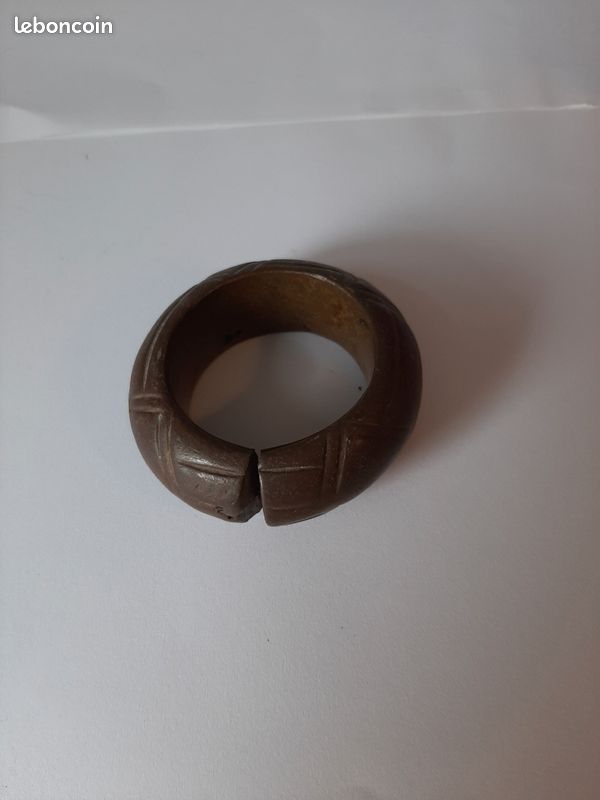Bracelet ancien en Bronze (image 2)