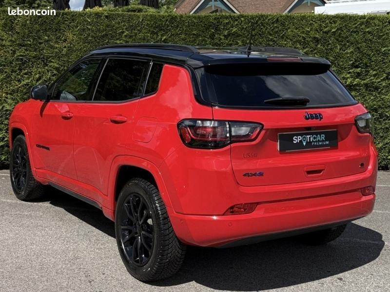 Jeep Compass 1.3 Turbo T4 240ch PHEV 4xe S AT6 eAWD (image 2)