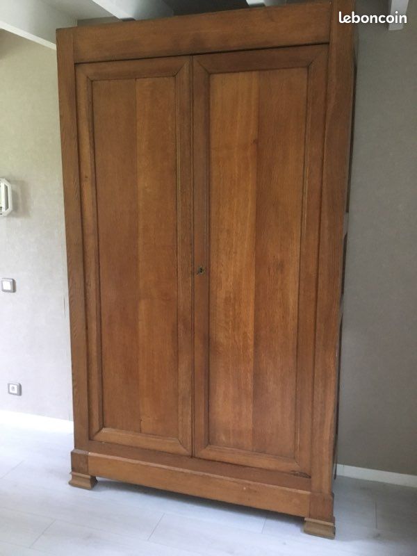 Armoire ancienne avec penderies escamotables (image 1)
