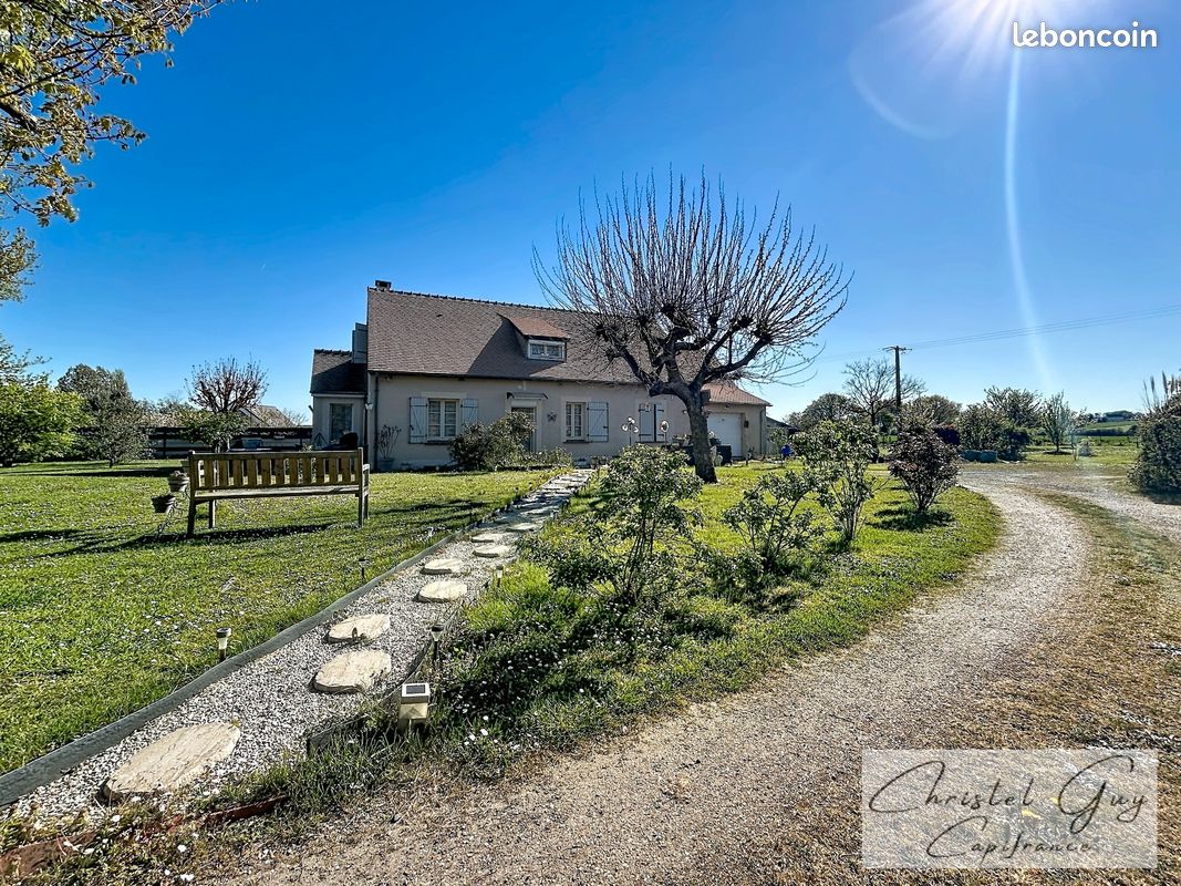 Maison 5 pièces 135 m² · à Mayet · 135 m² · 216 000 €