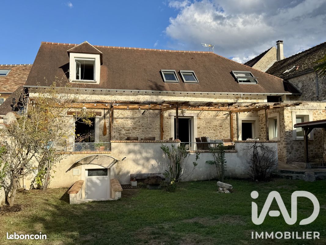 Maison 7 pièces 158 m² · à Pringy · 158 m² · 395 000 €