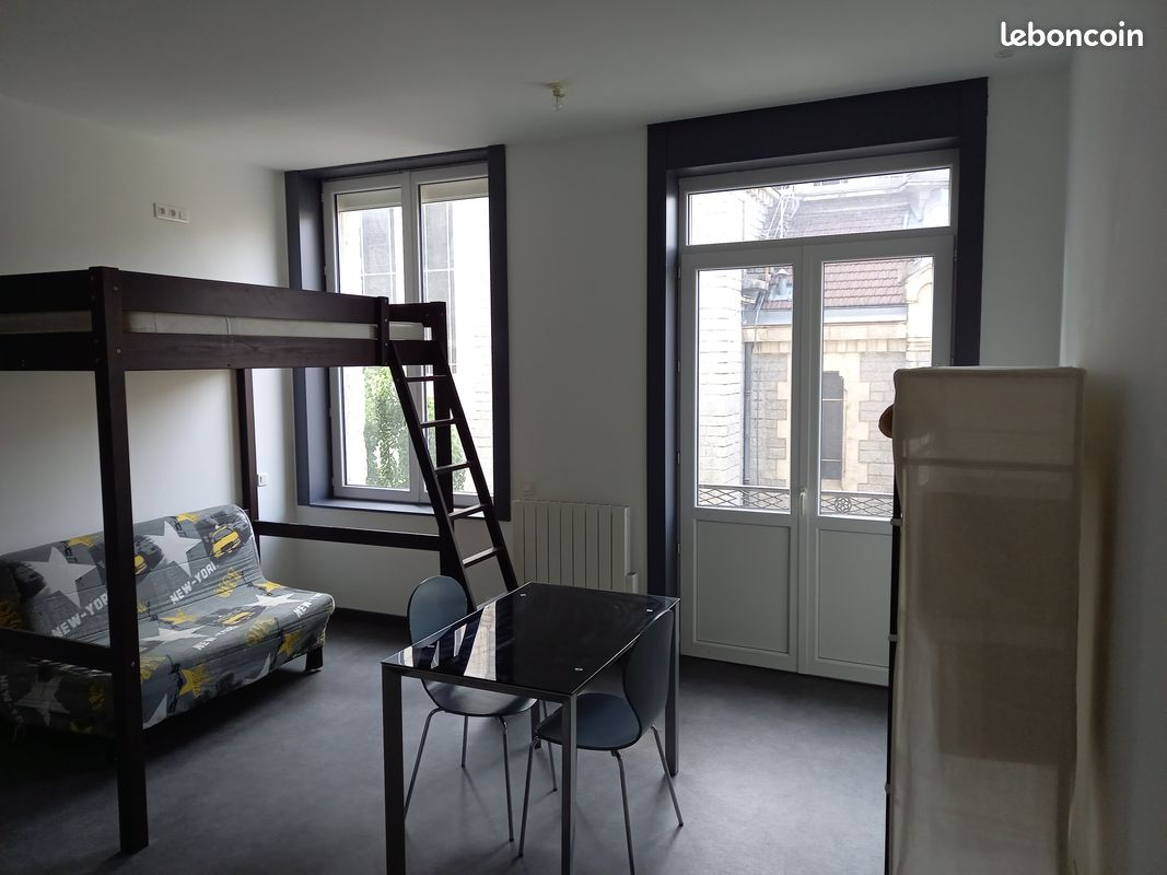 Appartement 1 pièce 30 m² · à Saint-Étienne · 30 m² · 400 €