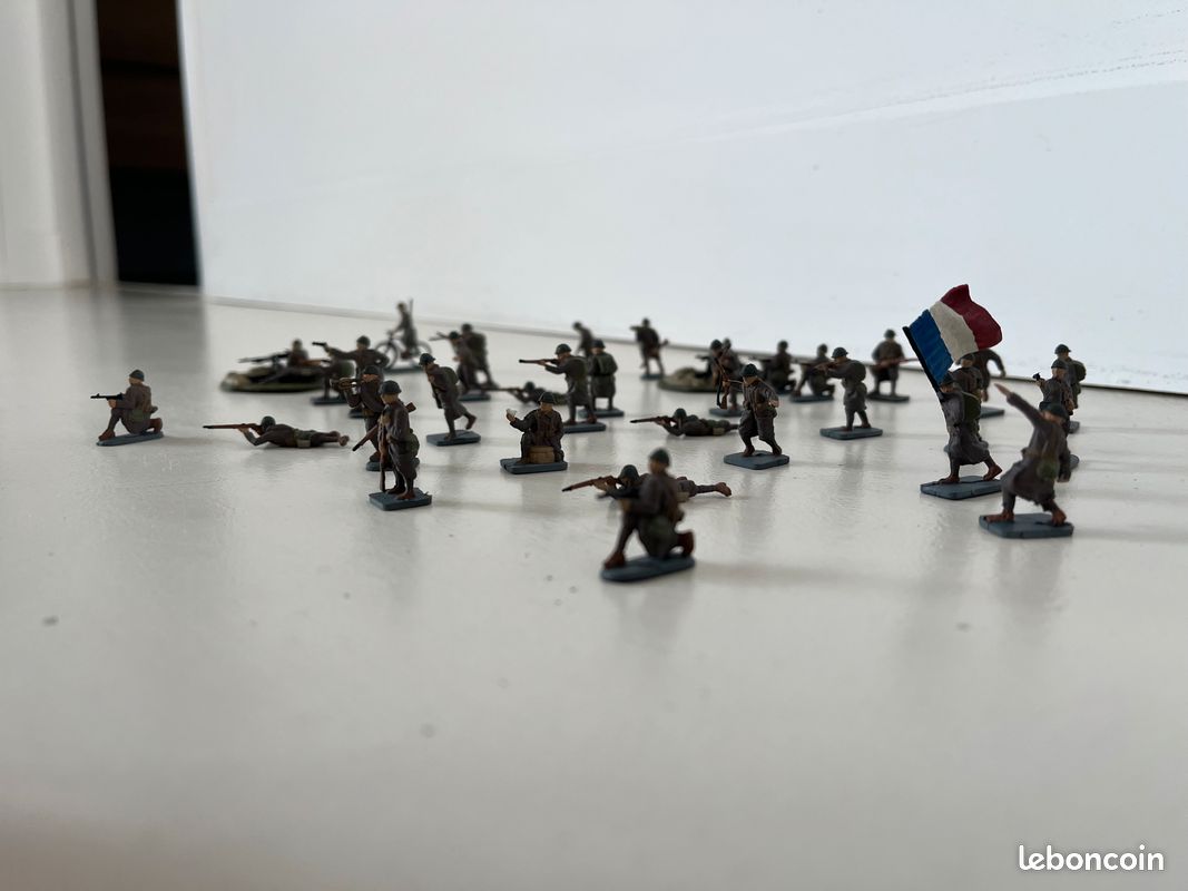 1:35 lot 10 figurines + accessoires en résine civils ww2 non peinte
