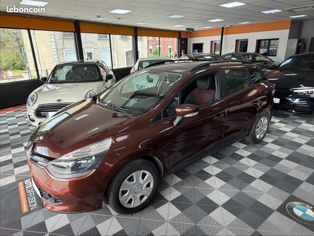 Renault CLIO IV ESTATE * PACK LIFE* *1ER MAIN (image 2)