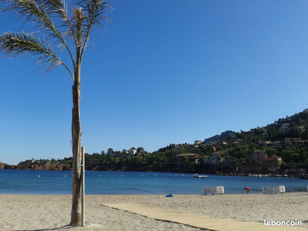 F2 tout confort vue panoramique mer splendide à Théoule s/ Mer (image 14)