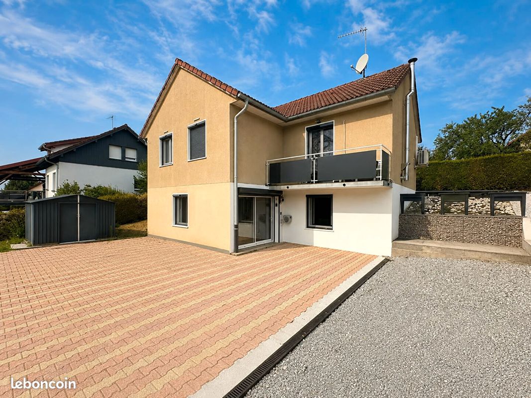 Maison 4 pièces 121 m² · à Aubonne · 121 m² · 267 500 €