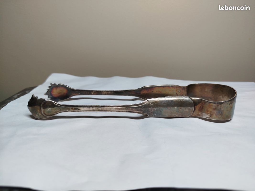 Pince à sucre métal argenté orfèvre Ercuis pour M & co modèle Mousseline art nouveau 1900 French silver-plated large sugar tongs 16,3cm - France