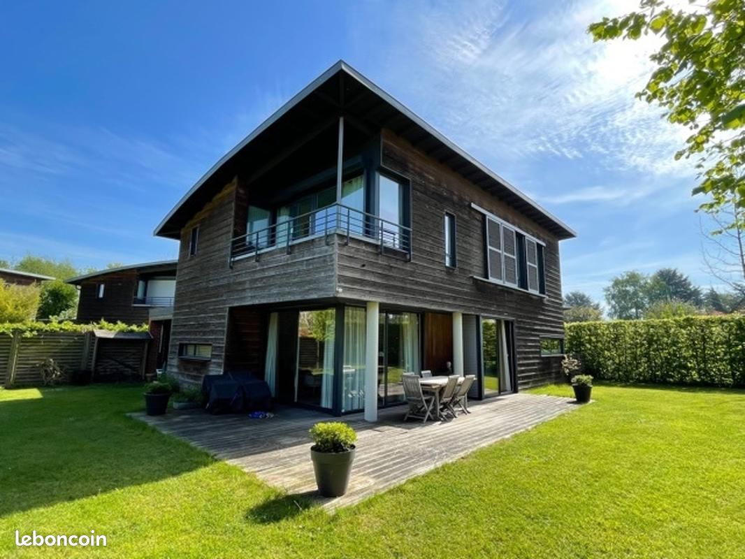Maison 5 pièces 147 m² · à Marcq-en-Baroeul · 147 m² · 3 400 €