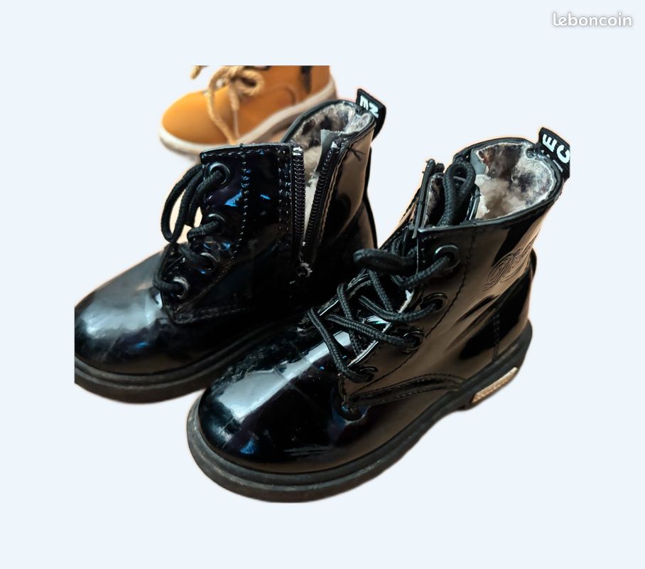 Botte enfants taille 26 Chaussures