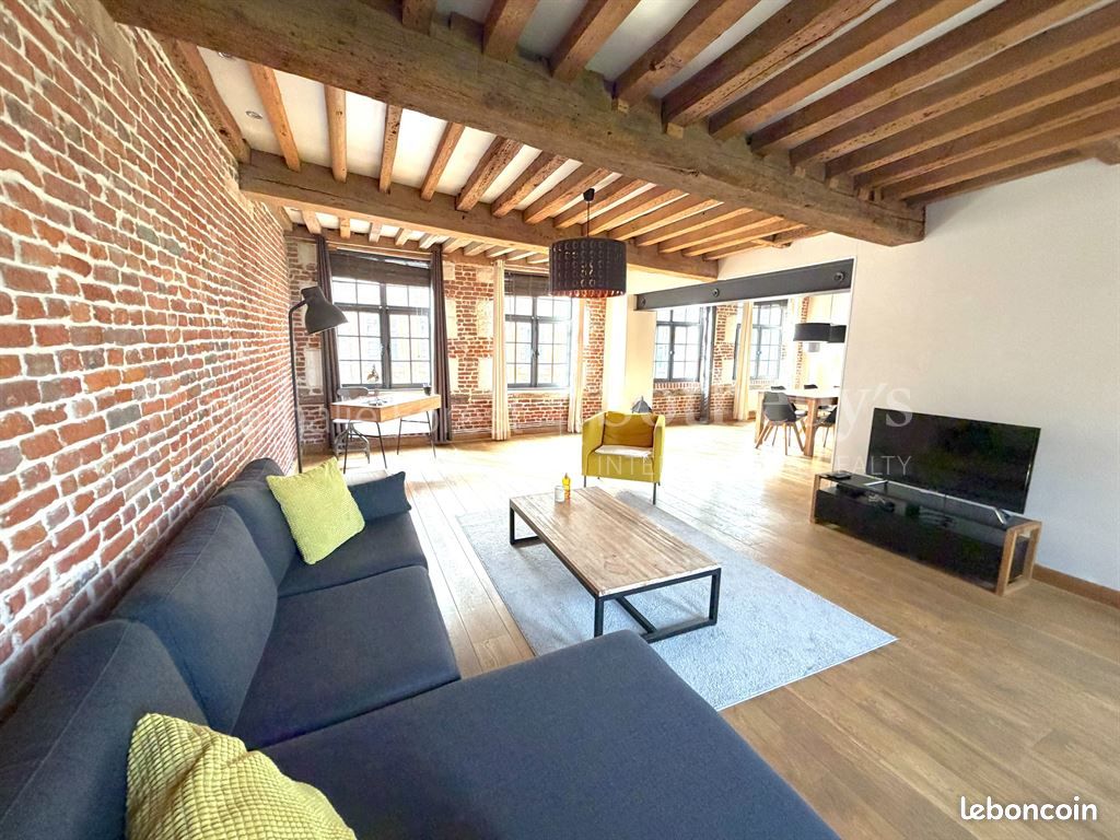 Appartement 4 pièces 129 m² · à Lille · 129 m² · 2 345 €/mois