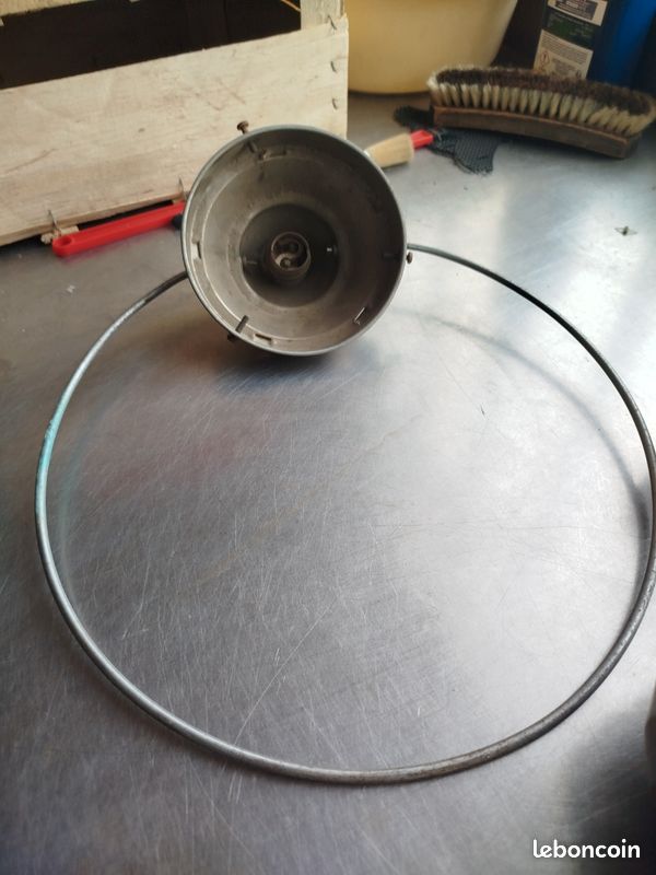 Ancienne suspension Art Déco en verre opalin blanc – Années 1930/1940 (image 19)