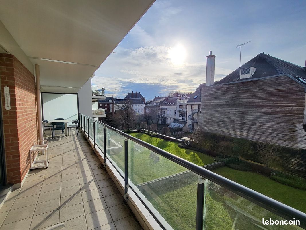 Appartement 3 pièces 140 m² · à Amiens · 140 m² · 1 650 €