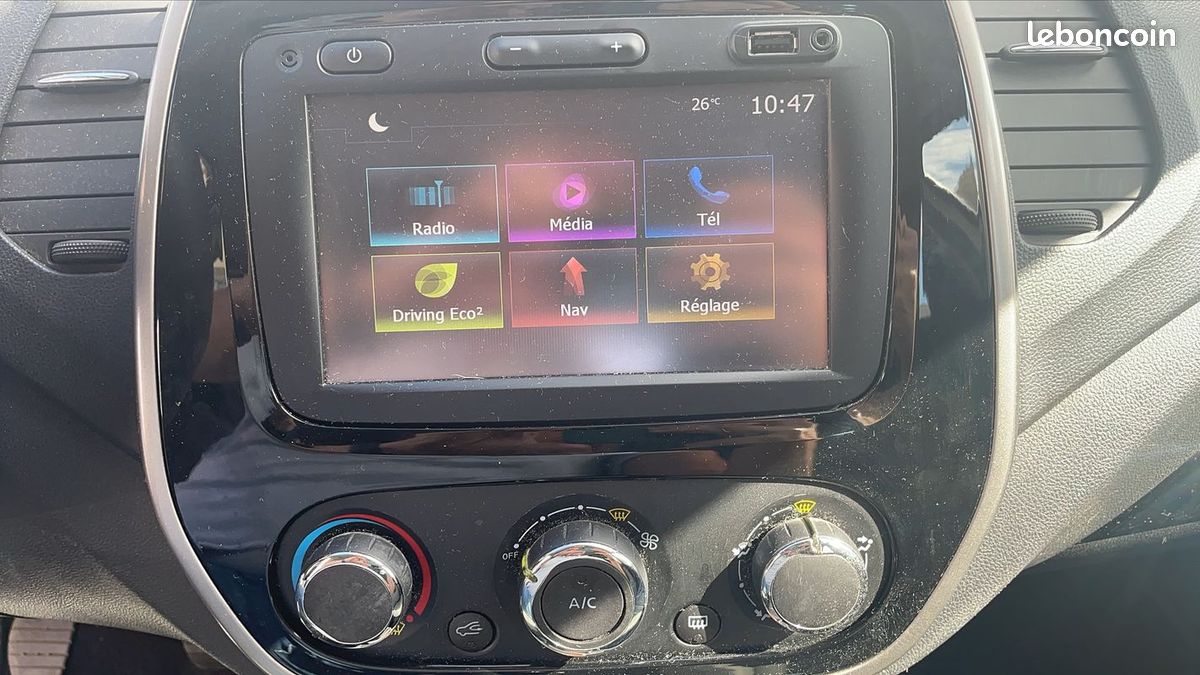 Renault Captur 0.9 TCe 90 Energy Business (image 24)