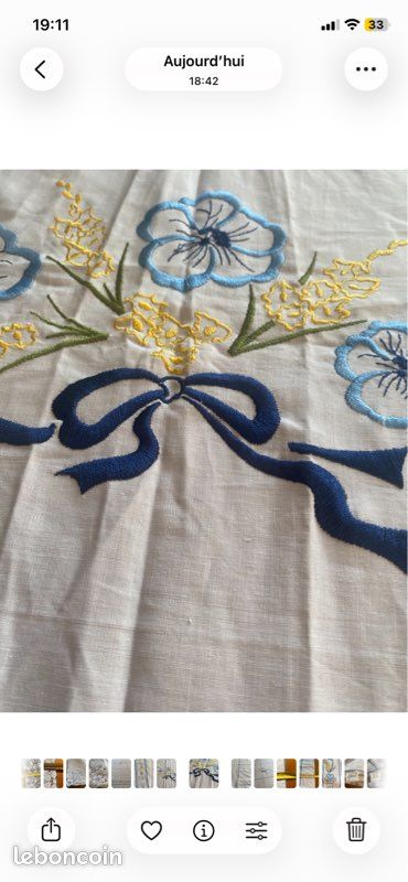 Nappe vintage avec broderie 100% coton blanche et bleue (image 13)