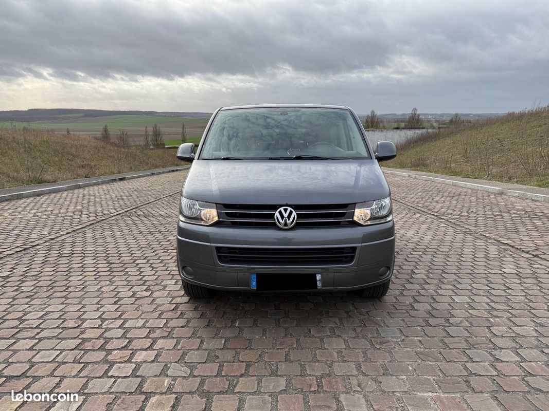 Volkswagen T5 Multivan 2.0 TDI 179CH BOITE DSG 4Motion (image 3)