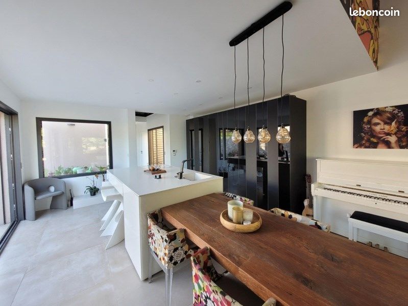 Maison 5 pièces 118 m² · à Vourles · 118 m² · 659 000 €