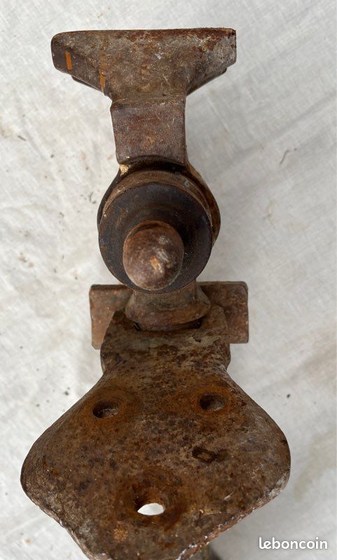 Étau ancien (image 8)