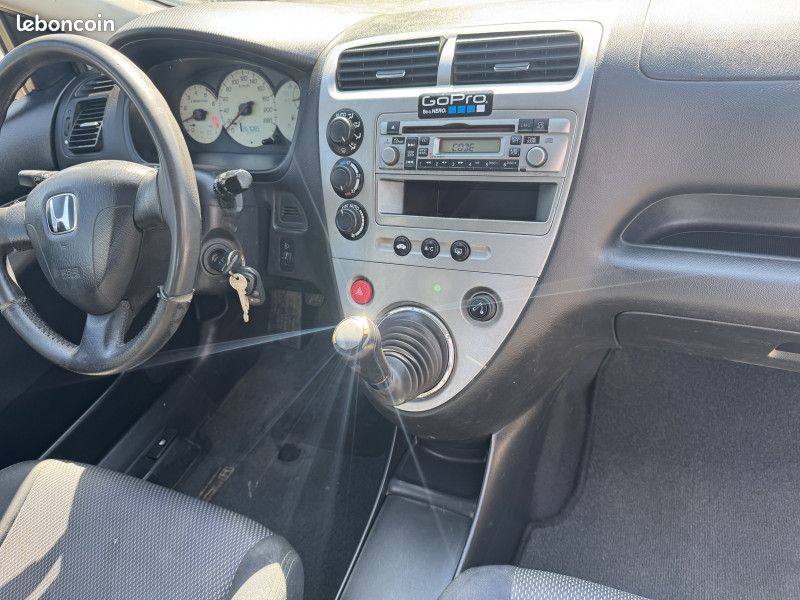 Honda CIVIC 1.7 CTDI LS 3P (image 7)