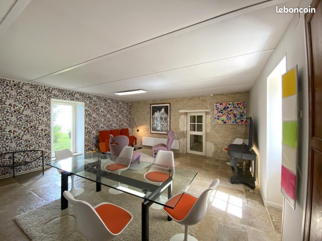 Maison 7 pièces 230 m² - Val-de-Bonnieure 16230 Saint-Angeau (image principale 5)