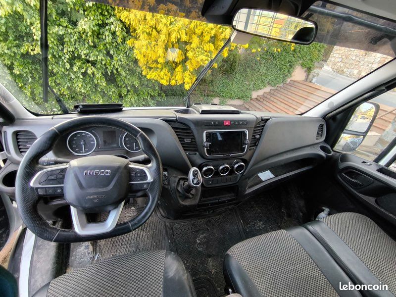IVECO Daily 35C18 HI-MATIC 2024 Benne JPM – Attelage – Prêt à travailler (image 3)