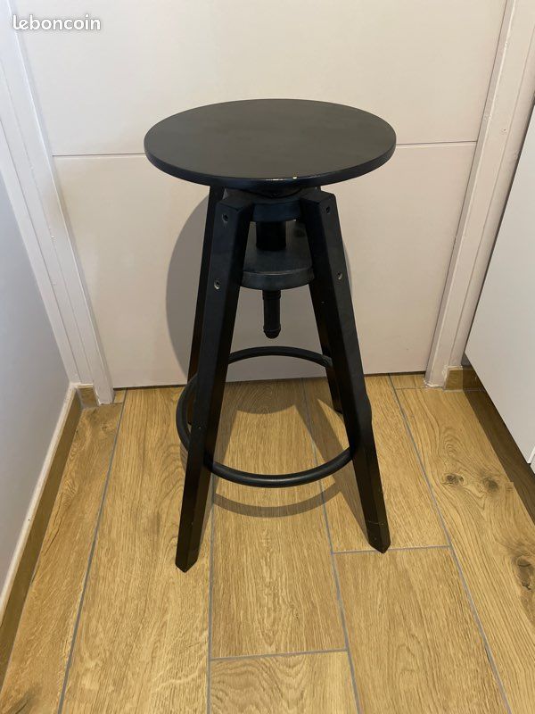 Tabouret noir hauteur réglable (image 1)