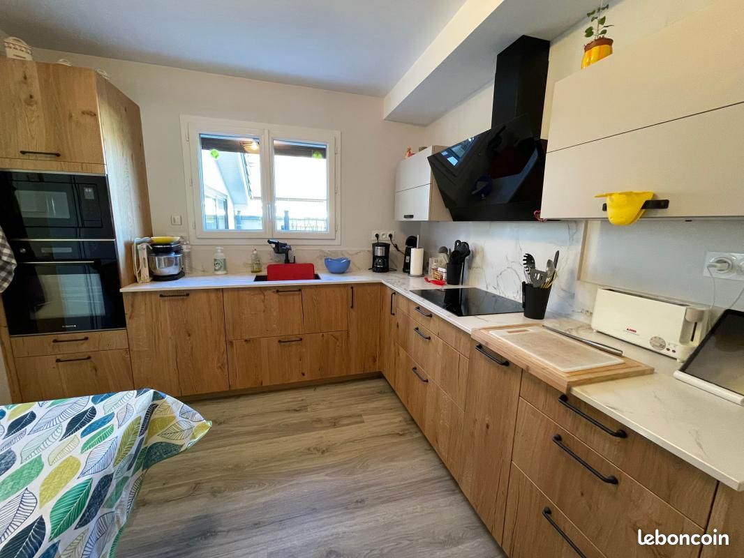 Maison 6 pièces 171 m² - Pontacq 64530 (image principale 2)