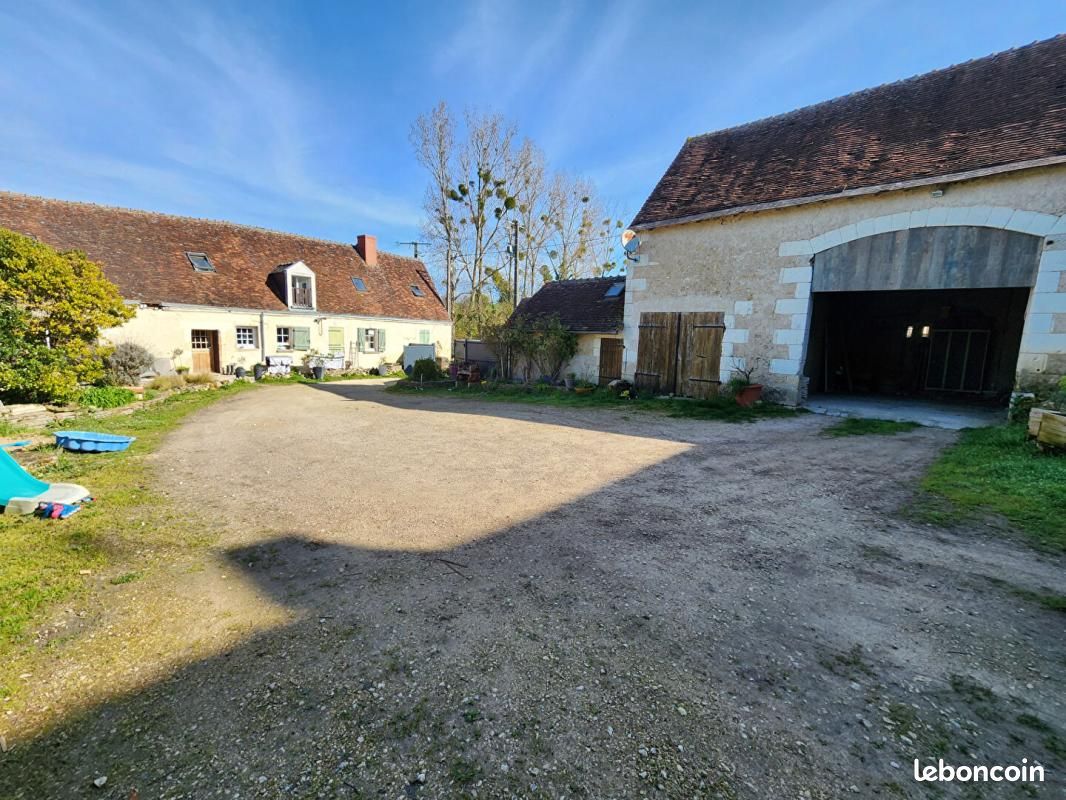 Maison 9 pièces 298 m² · à Loches · 298 m² · 168 000 €