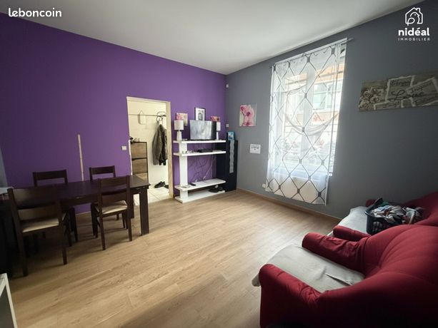 Immeuble 211 m² Louvroil