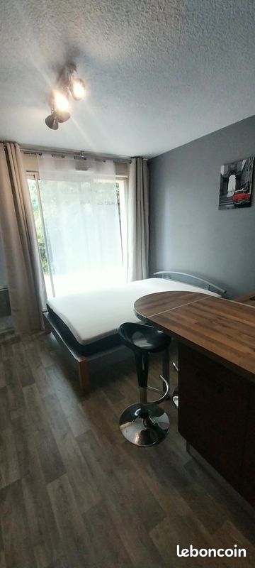 Appartement 1 pièce 19 m² · à Niort · 19 m² · 450 €